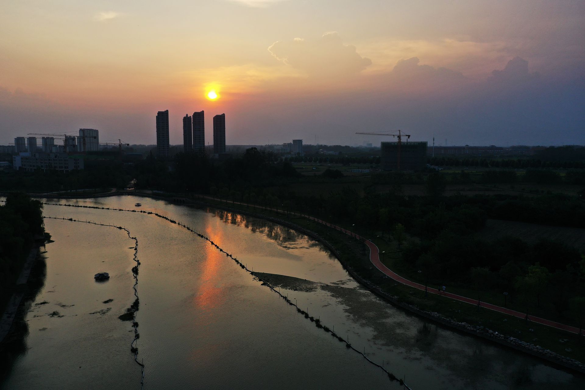 【大美荆州】江陵月亮湾湿地公园景色如画