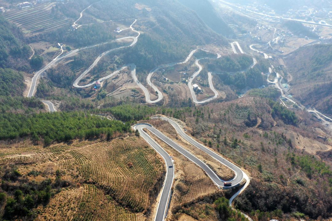 通衢纵横，畅达八方！保康以“路”为笔，擘画富民新图景